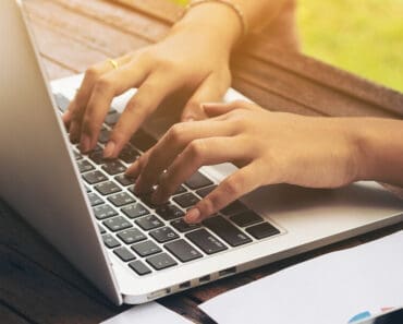 What It’s Like To Work Online From Home In My Experience