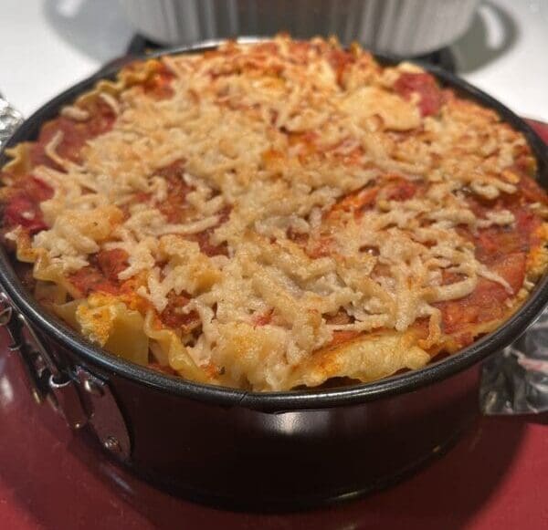 Vegan lasagna with easy blue cheese